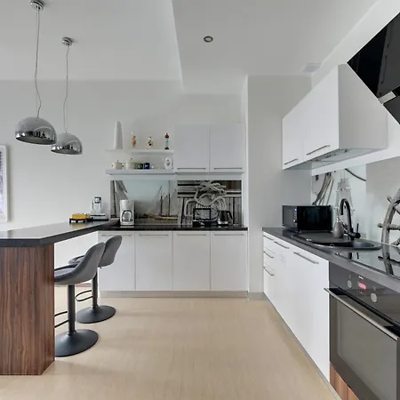 Grand - Exclusive Apartment *